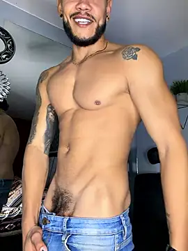 ARON TAYLER01 online show from 01/06/26, 10:41