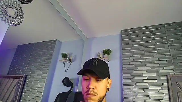 ARON TAYLER01 online show from 02/14/26, 10:37