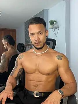 Snapshot of ARON_TAYLER01 chatting on 03/09/25, 04:22 ARON TAYLER01 online show from 03/09/25, 04:22