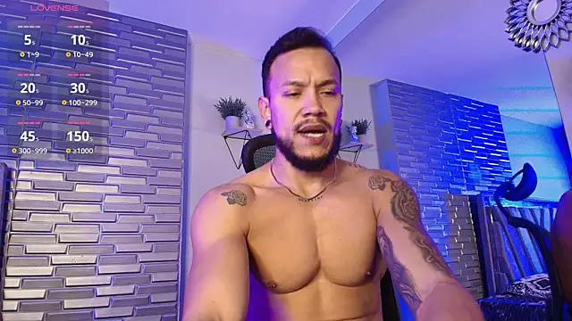 ARON TAYLER01 online show from 03/22/26, 10:17