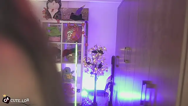 Samanthha roberts online show from 05/15/26, 06:39