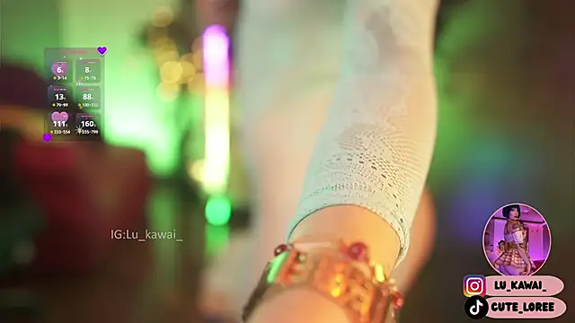 Snapshot of Samanthha_roberts chatting on 11/12/25, 11:03 Samanthha roberts online show from 11/12/25, 11:03