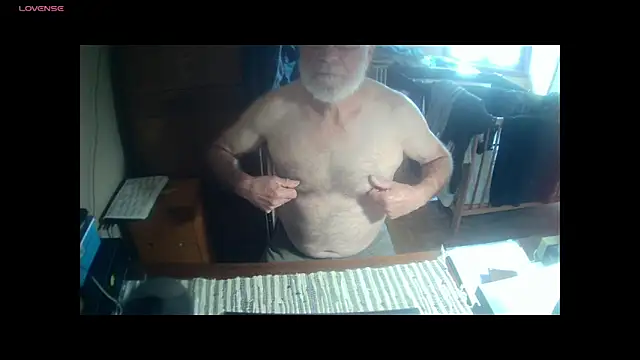 terrybare online show from 10/18/25, 01:24