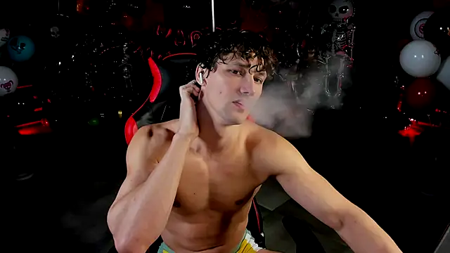 Snapshot of dirty-boss chatting on 11/12/25, 06:06 dirty-boss online show from 11/12/25, 06:06