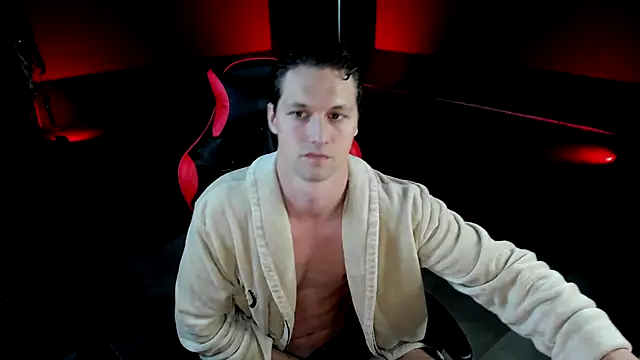 Snapshot of dirty-boss chatting on 09/27/25, 02:56 dirty-boss online show from 09/27/25, 02:56