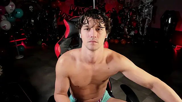 Snapshot of dirty-boss chatting on 11/27/25, 06:19 dirty-boss online show from 11/27/25, 06:19