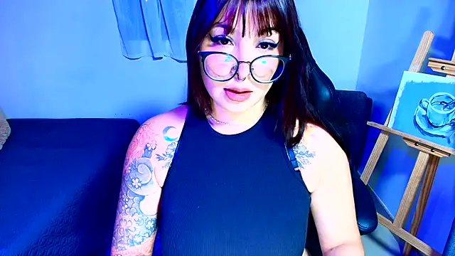 Snapshot of SweetIsabella_x chatting on 06/16/26, 05:07 SweetIsabella x online show from 06/16/26, 05:07