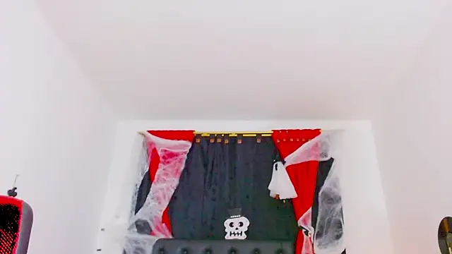 misslombana online show from 10/23/25, 06:01