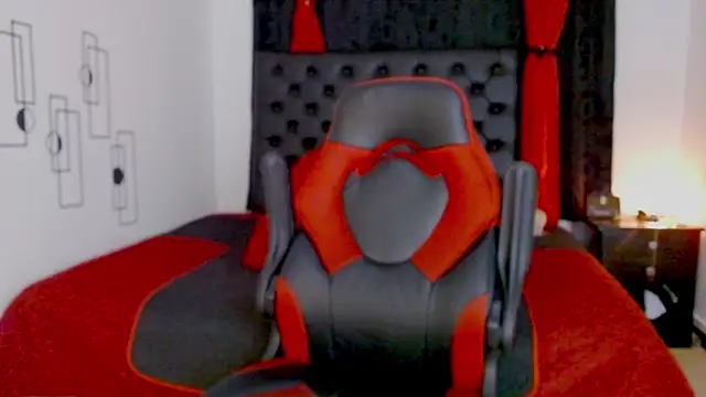 misslombana online show from 11/06/25, 05:33