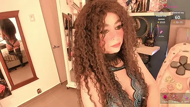 Orianna reed  online show from 09/29/25, 09:38