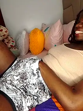 NicRaisaa online show from 10/02/25, 04:10