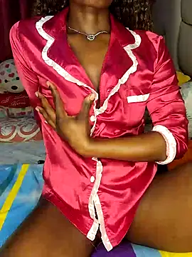 NicRaisaa online show from 03/03/26, 06:09