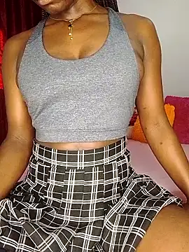 NicRaisaa online show from 10/15/25, 05:17