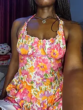 NicRaisaa online show from 04/03/26, 07:15