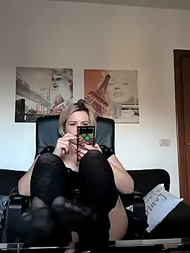 Snapshot of Ladykaos chatting on 01/14/25, 02:32 Ladykaos online show from 01/14/25, 02:32
