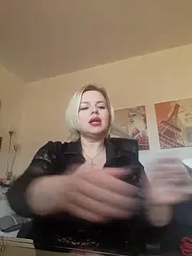 Snapshot of Ladykaos chatting on 03/19/25, 02:35 Ladykaos online show from 03/19/25, 02:35