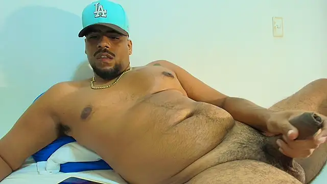 Snapshot of bigpleasure_ chatting on 03/26/26, 11:02 bigpleasure online show from 03/26/26, 11:02