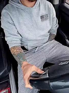 Snapshot of MrBiggBallz chatting on 01/23/25, 02:28 MrBiggBallz online show from 01/23/25, 02:28