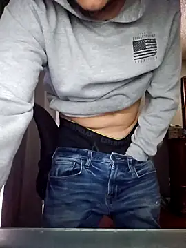 Snapshot of MrBiggBallz chatting on 01/31/25, 01:34 MrBiggBallz online show from 01/31/25, 01:34