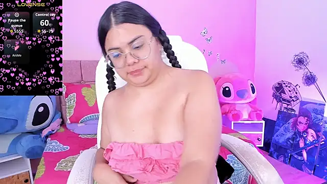 Snapshot of esmeralda112 chatting on 06/16/26, 07:19 esmeralda112 online show from 06/16/26, 07:19