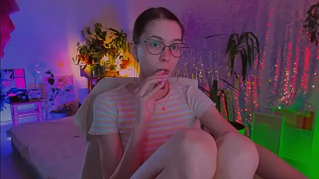 poli   online show from 03/12/26, 10:19