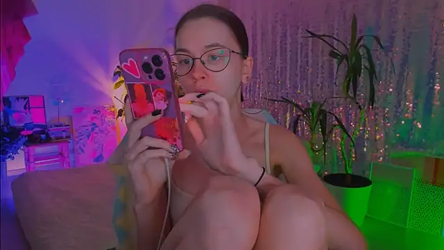 poli   online show from 01/12/26, 08:54