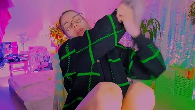 poli   online show from 03/10/26, 04:33