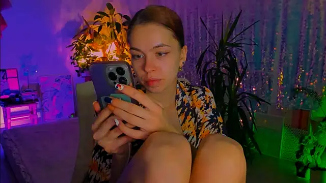 poli   online show from 11/15/25, 08:13