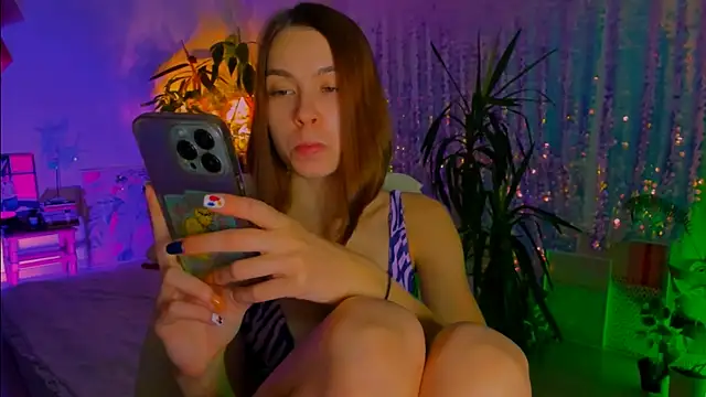 poli   online show from 11/10/25, 06:57