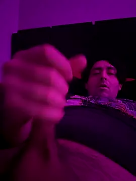 Snapshot of GreysonFox chatting on 11/05/25, 02:58 GreysonFox online show from 11/05/25, 02:58