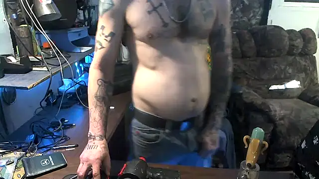 CloudDadddyyy420 online show from 12/05/25, 01:21