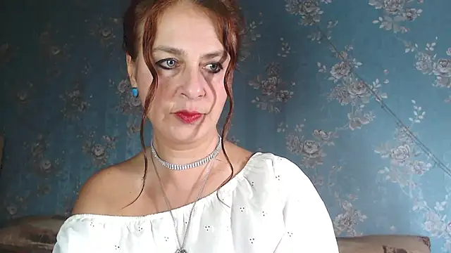 VanezaSmith online show from 09/25/25, 10:16