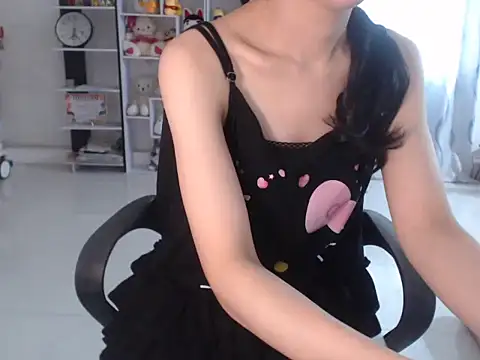 TinyGirls online show from 04/13/26, 04:27