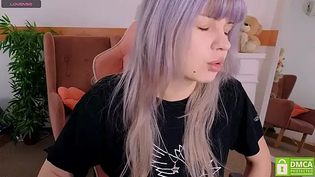 Grace and  Jacob online show from 11/13/25, 06:17