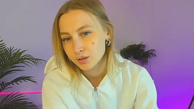 Snapshot of Jess_Anders_ chatting on 11/13/25, 08:29 Jess Anders online show from 11/13/25, 08:29