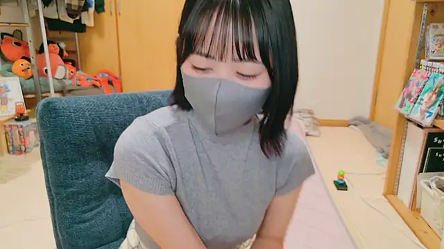 Snapshot of HIKARI_x0 chatting on 12/06/24, 02:00 HIKARI x0 online show from 12/06/24, 02:00