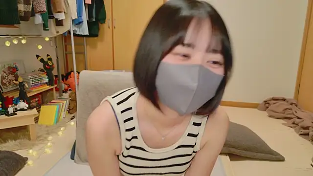 Snapshot of HIKARI_x0 chatting on 02/25/25, 02:15 HIKARI x0 online show from 02/25/25, 02:15