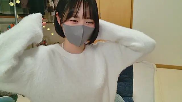 Snapshot of HIKARI_x0 chatting on 02/14/25, 02:12 HIKARI x0 online show from 02/14/25, 02:12
