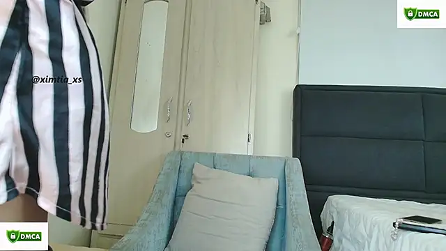 Snapshot of ximtia_xs chatting on 12/04/25, 03:44 ximtia xs online show from 12/04/25, 03:44