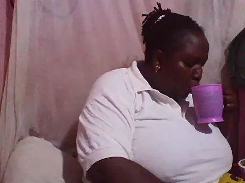 big clits online show from 09/19/25, 12:58