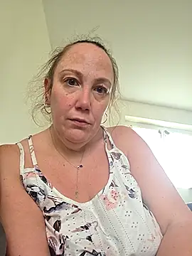 Wisie Cutie online show from 03/16/26, 10:30