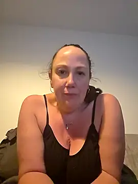 Wisie Cutie online show from 03/09/26, 10:24