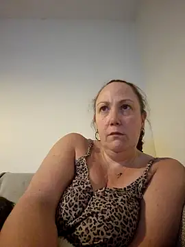 Snapshot of Wisie_Cutie chatting on 03/12/25, 11:22 Wisie Cutie online show from 03/12/25, 11:22