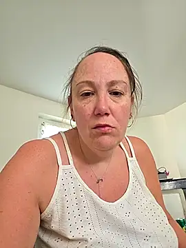 Wisie Cutie online show from 04/14/26, 10:20