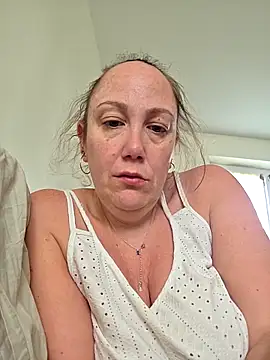 Wisie Cutie online show from 03/26/26, 11:41