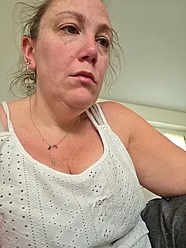 Wisie Cutie online show from 04/04/26, 11:06