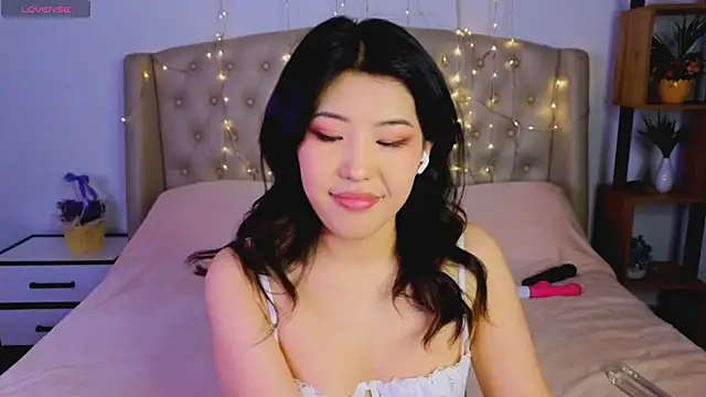 Snapshot of Wendy__Hills chatting on 03/16/25, 05:17 Wendy Hills online show from 03/16/25, 05:17