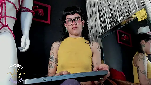trinitty online show from 09/12/25, 01:44