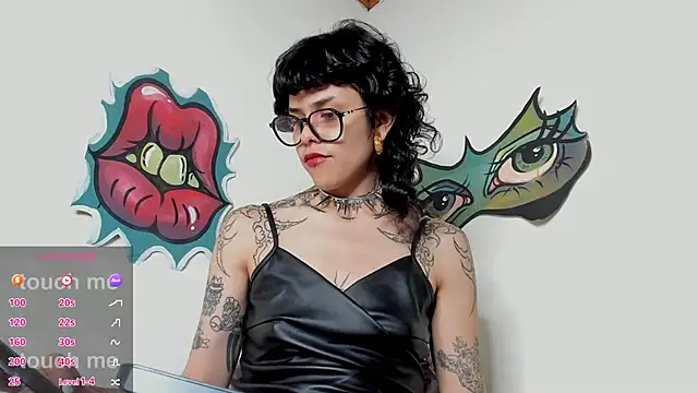 Snapshot of trinitty chatting on 02/23/26, 09:04 trinitty online show from 02/23/26, 09:04