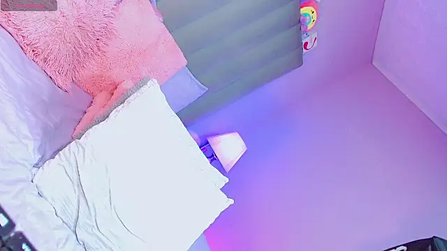 AiishaRose online show from 04/16/26, 03:13